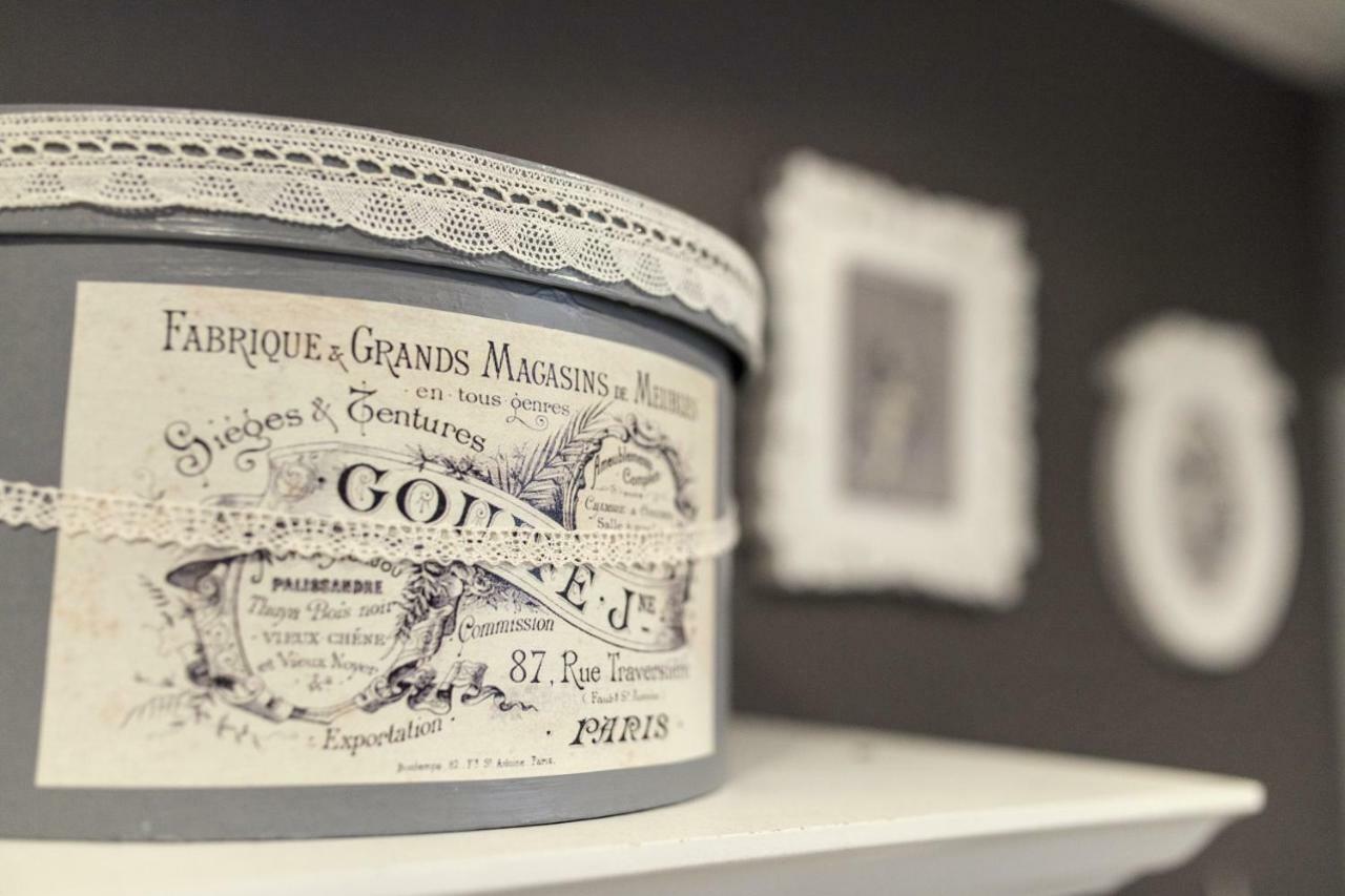 ホテル Aux Petits Bonheurs La Gorgue エクステリア 写真